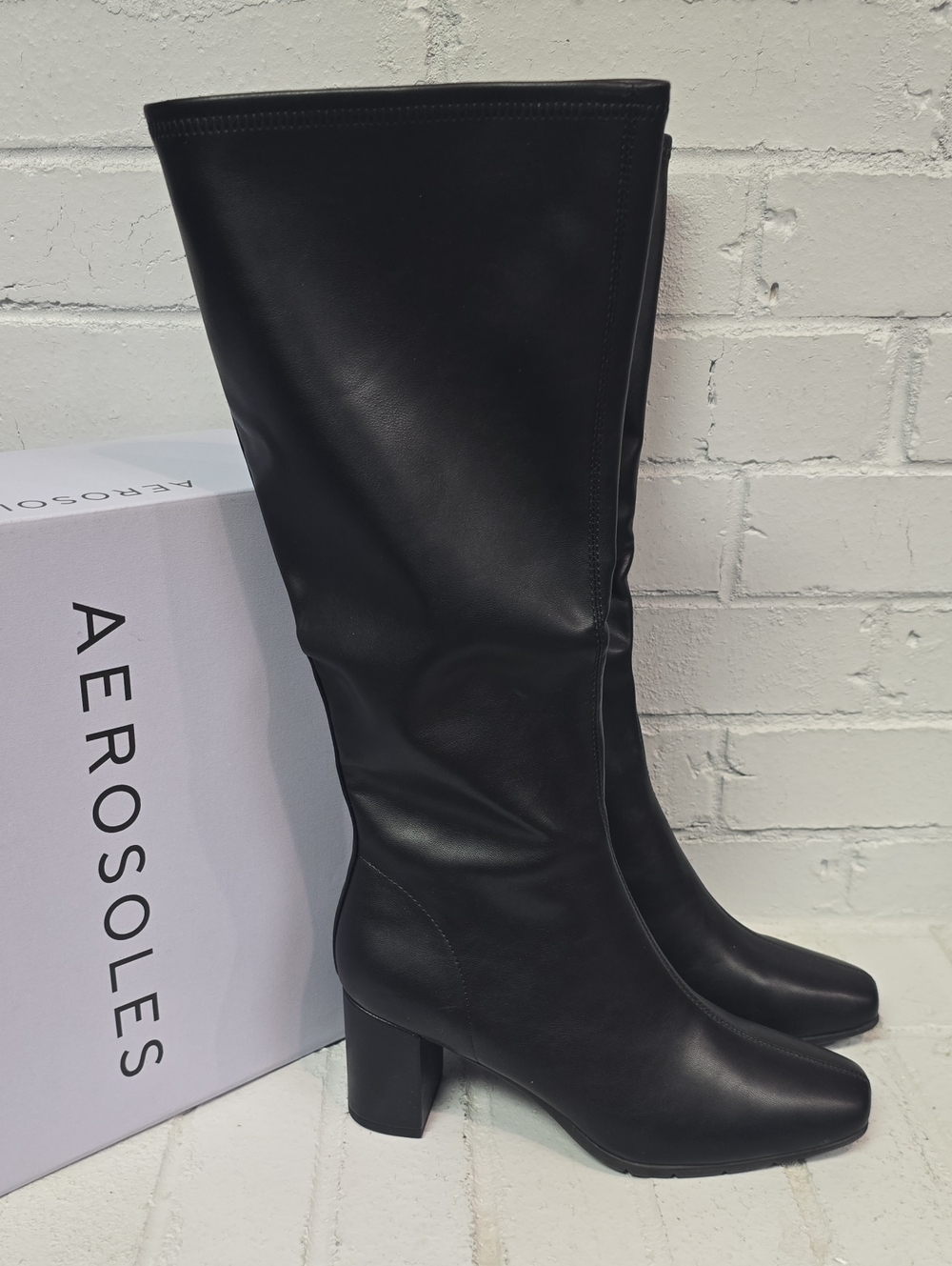AEROSOLES Black Tall Block Heel Knee Boot. NWT. Size 10.